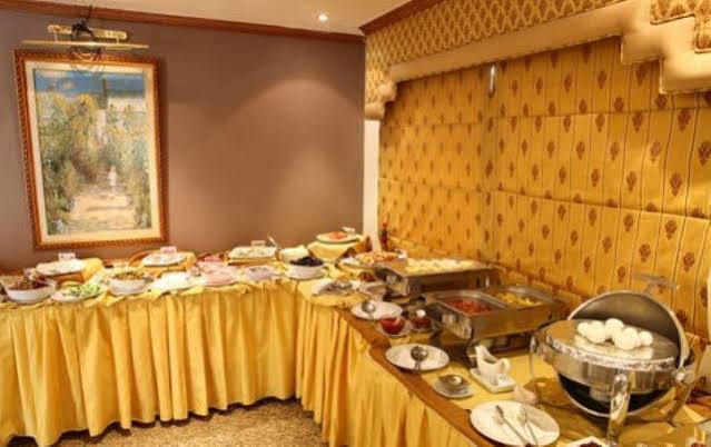 Capri Hotel Suites Amman Exteriör bild