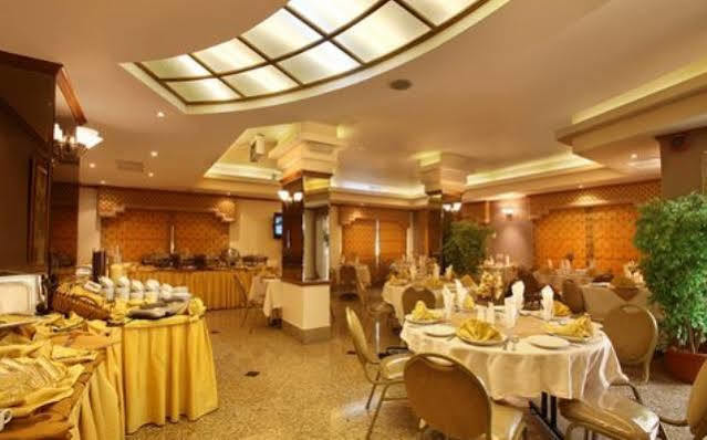 Capri Hotel Suites Amman Exteriör bild