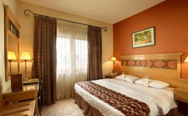 Capri Hotel Suites Amman Exteriör bild