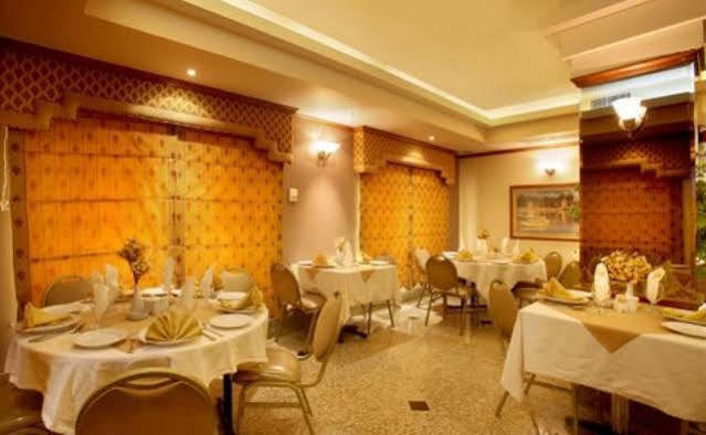 Capri Hotel Suites Amman Exteriör bild