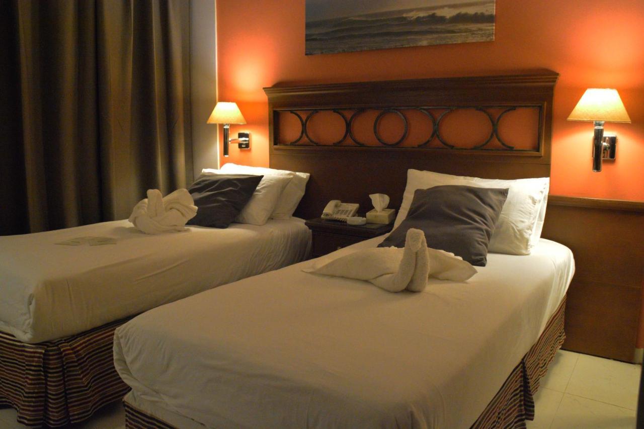 Capri Hotel Suites Amman Exteriör bild