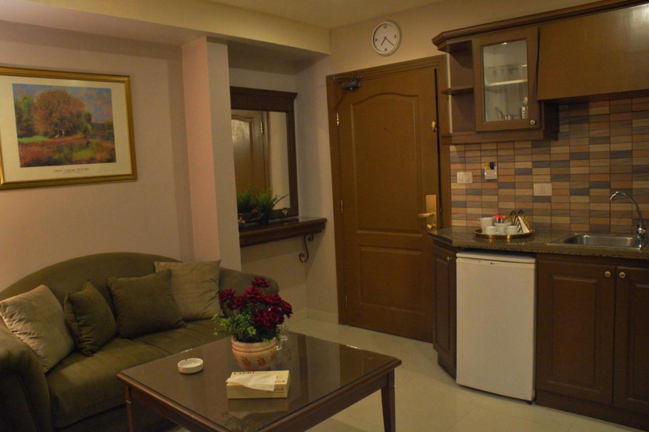 Capri Hotel Suites Amman Exteriör bild