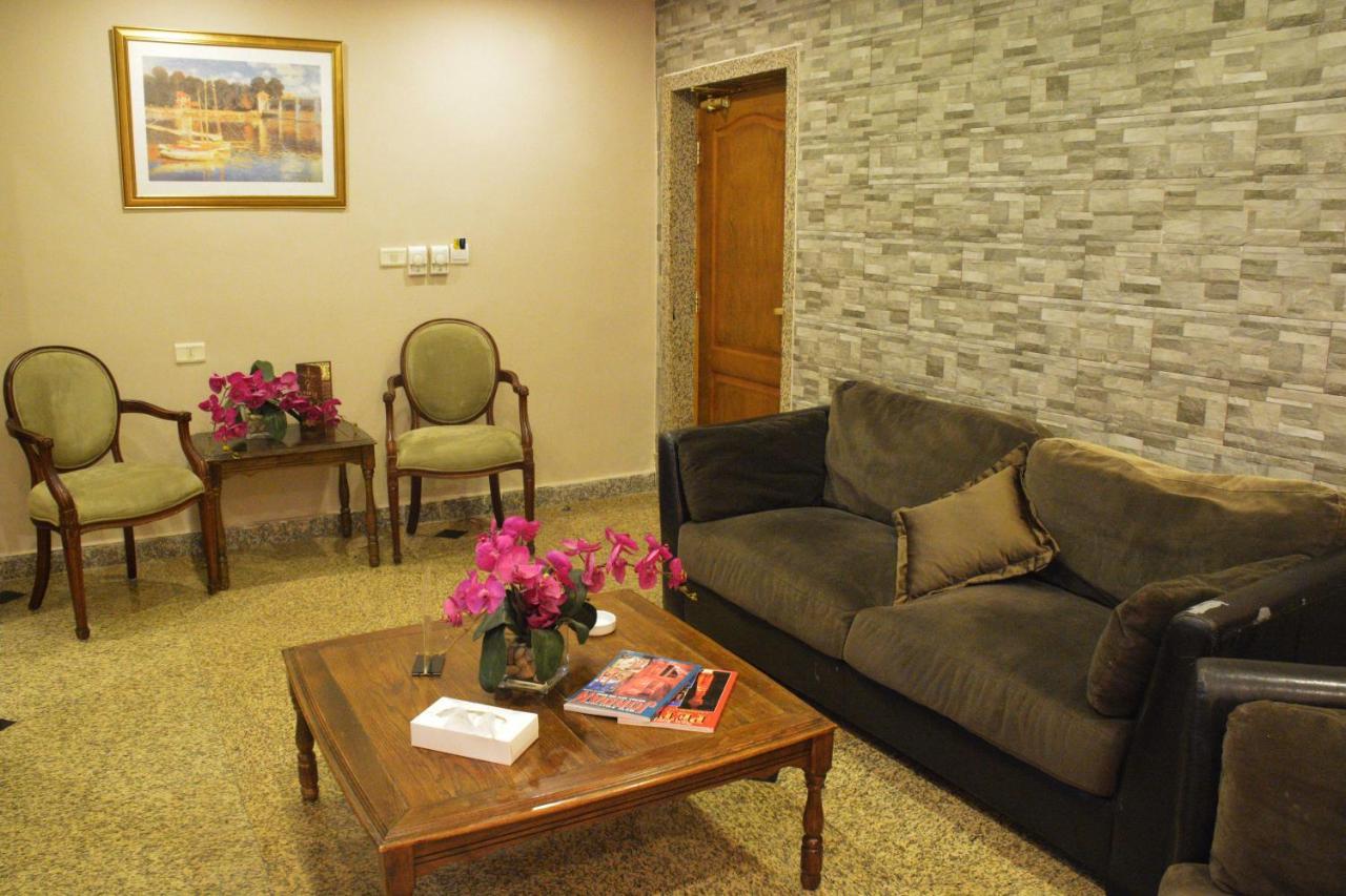 Capri Hotel Suites Amman Exteriör bild