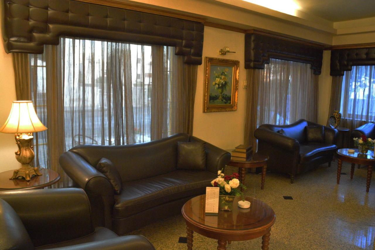 Capri Hotel Suites Amman Exteriör bild